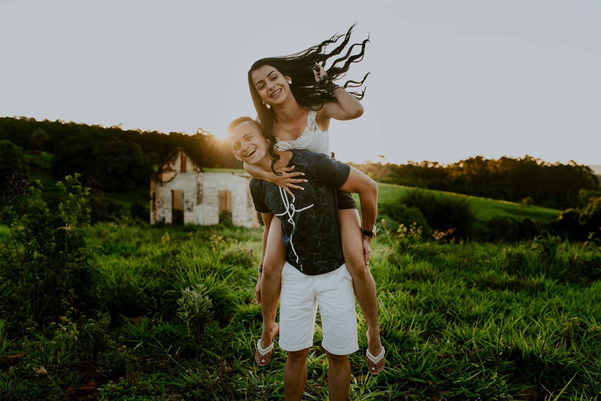 Foto PRÉ WEDING ANA E FELIPE | CAPITÓLIO - MG - Imagem 4