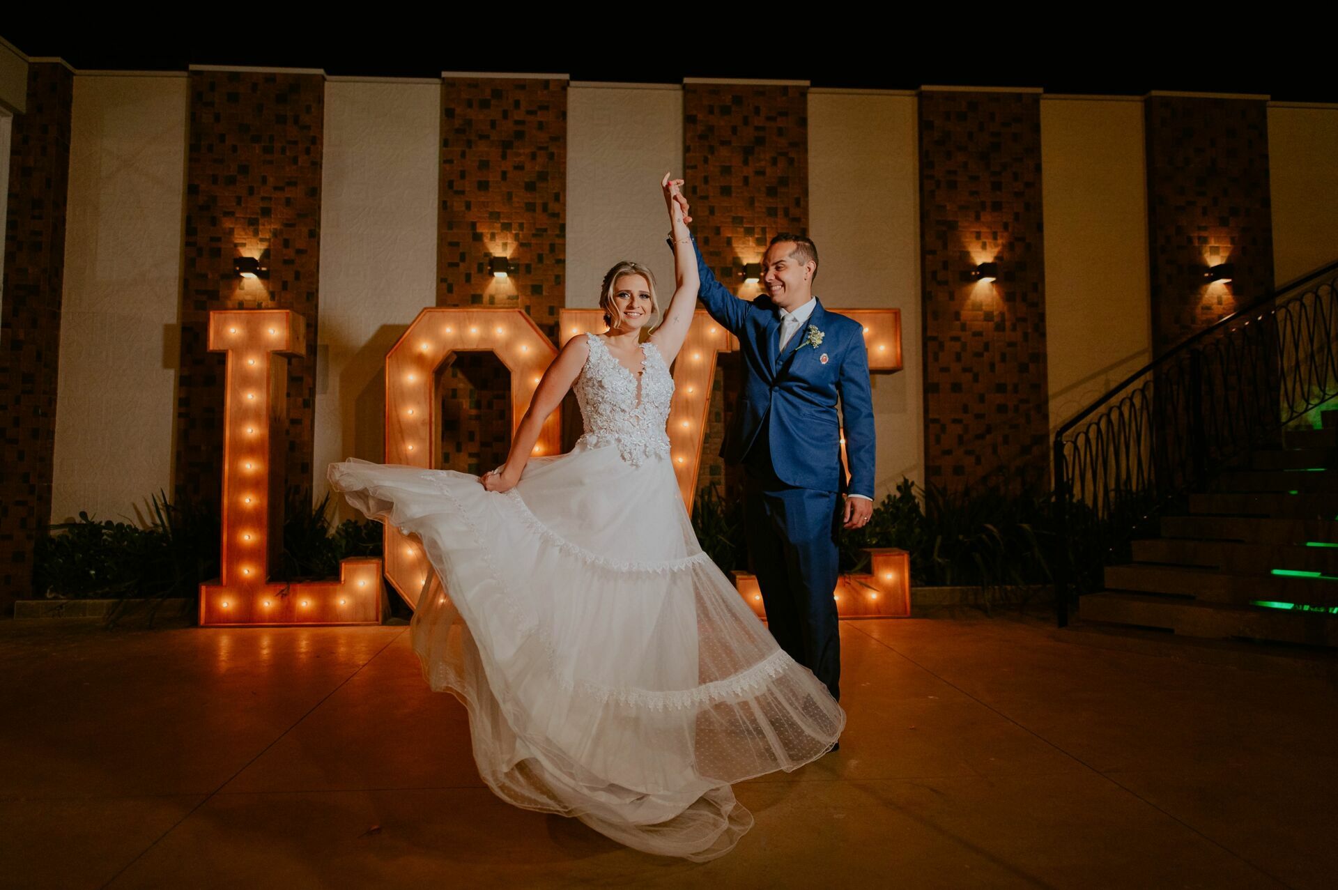 Foto CASAMENTO FRAN E JOÃO | BUFFET IDEAL | STA. GERTRUDES - SP - Imagem 195