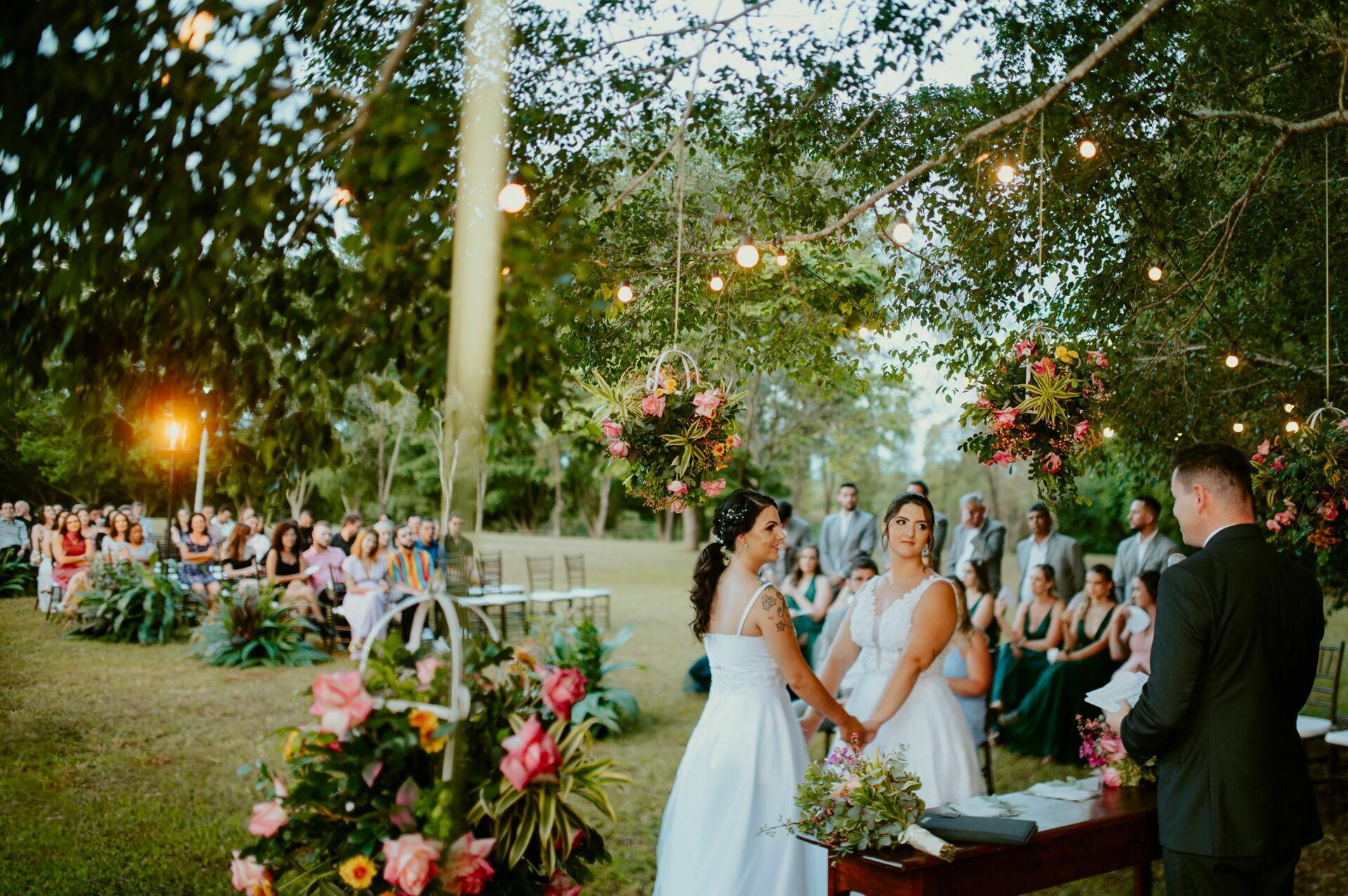 Foto CASAMENTO JANAINA E LARISSA | BUFFET CASTELO DE DIAMANTES | RIO CLARO - SP - Imagem 76