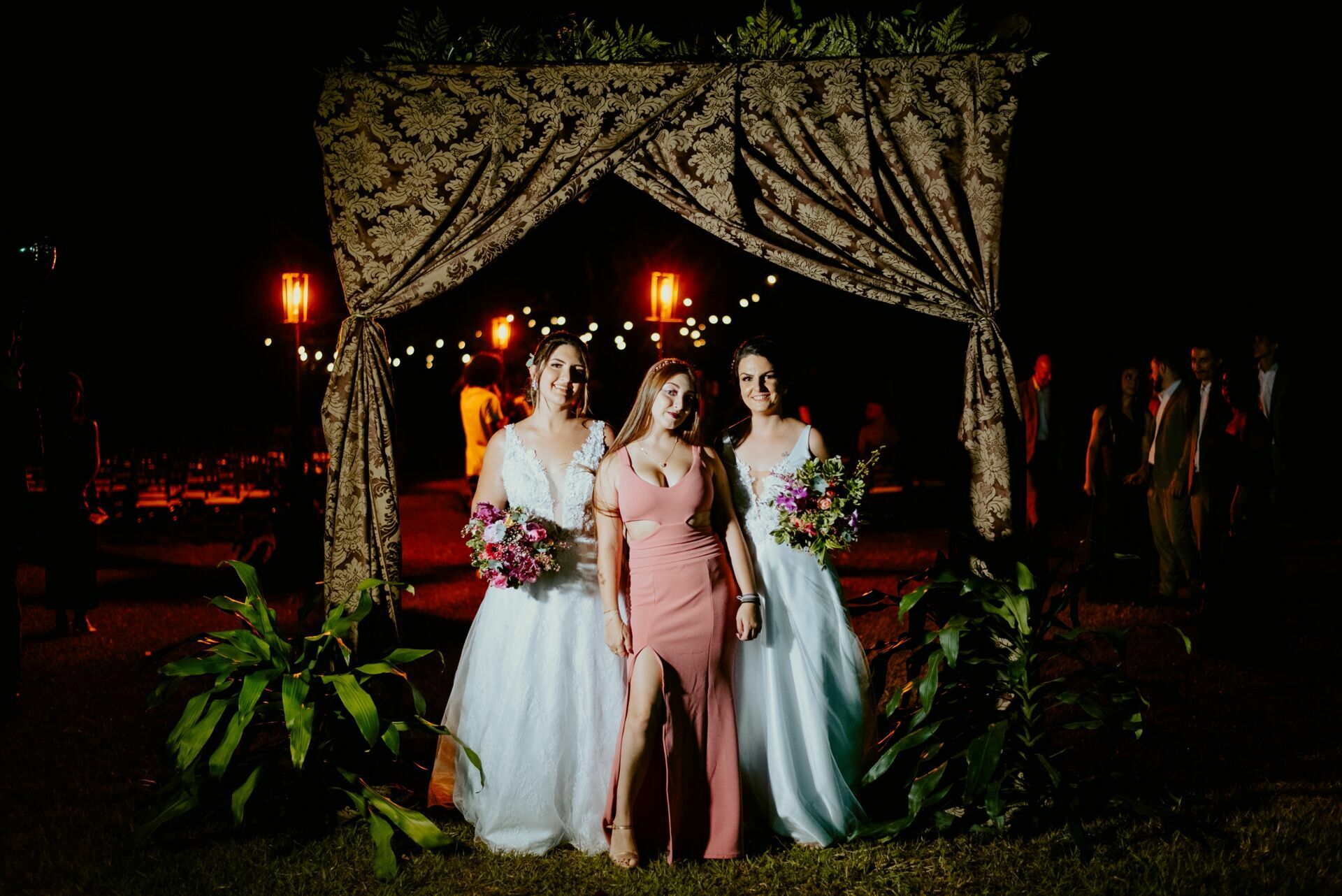 Foto CASAMENTO JANAINA E LARISSA | BUFFET CASTELO DE DIAMANTES | RIO CLARO - SP - Imagem 113