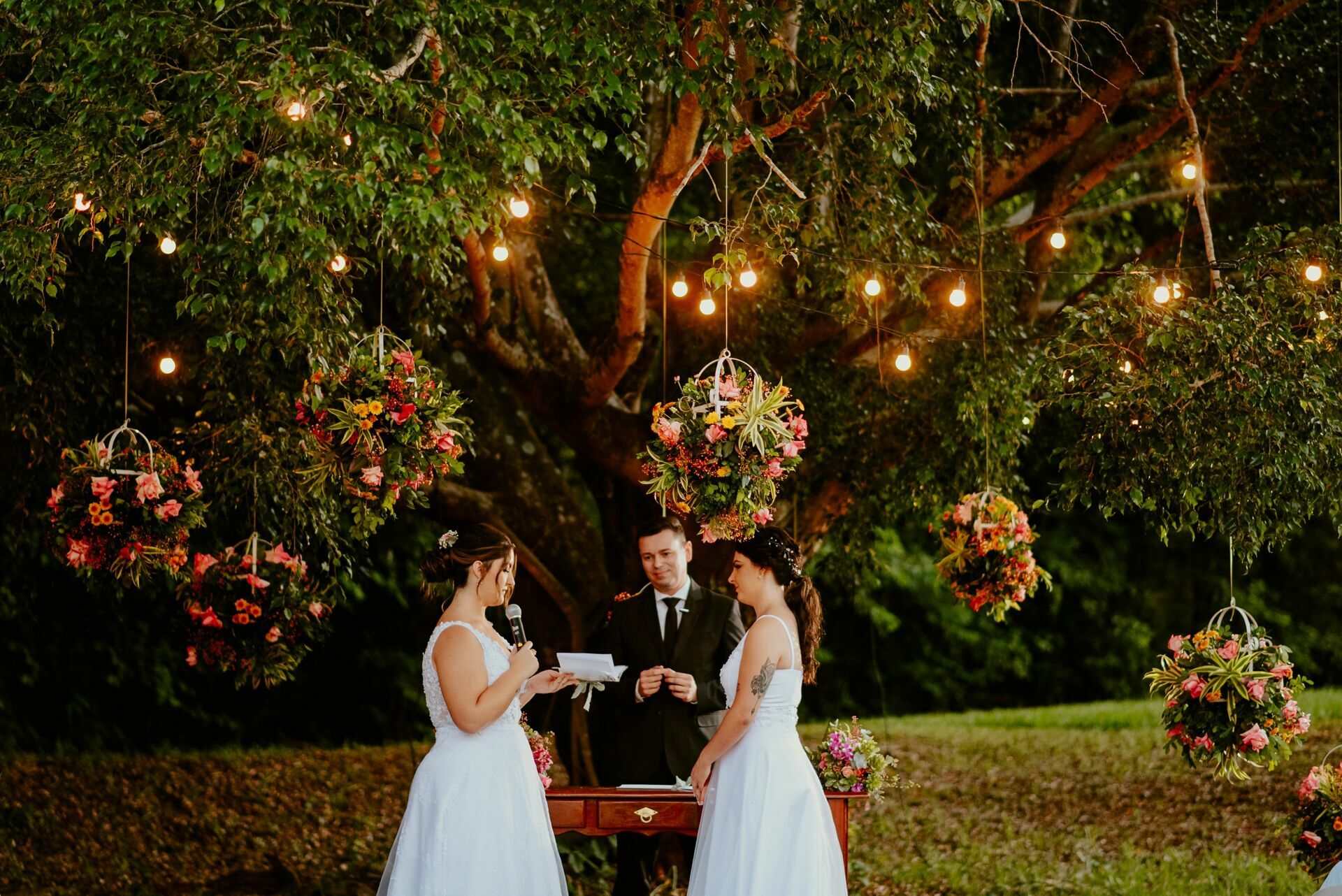 Foto CASAMENTO JANAINA E LARISSA | BUFFET CASTELO DE DIAMANTES | RIO CLARO - SP - Imagem 82