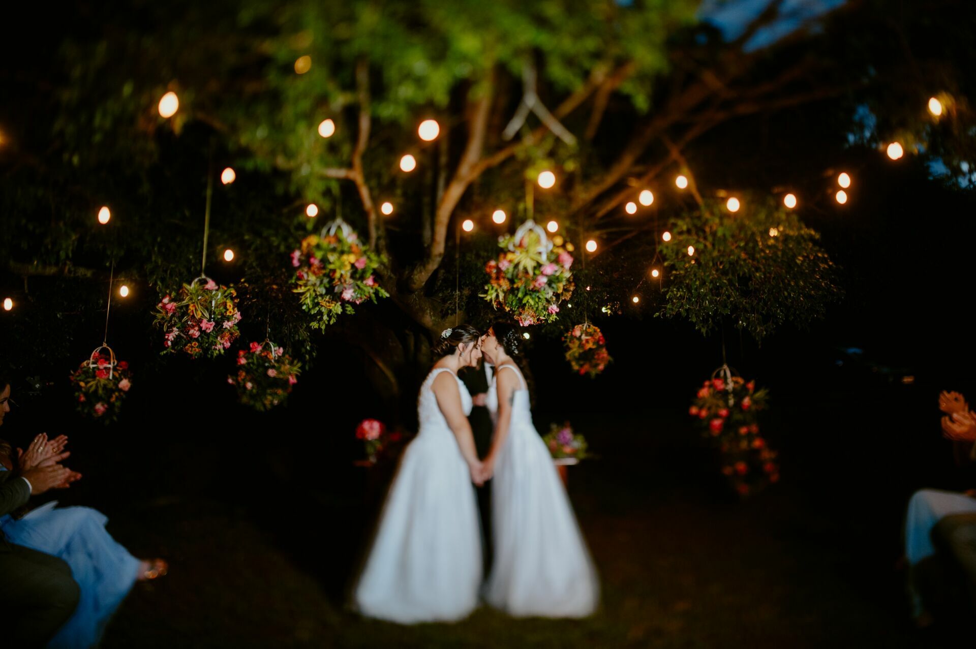 Foto CASAMENTO JANAINA E LARISSA | BUFFET CASTELO DE DIAMANTES | RIO CLARO - SP - Imagem 103