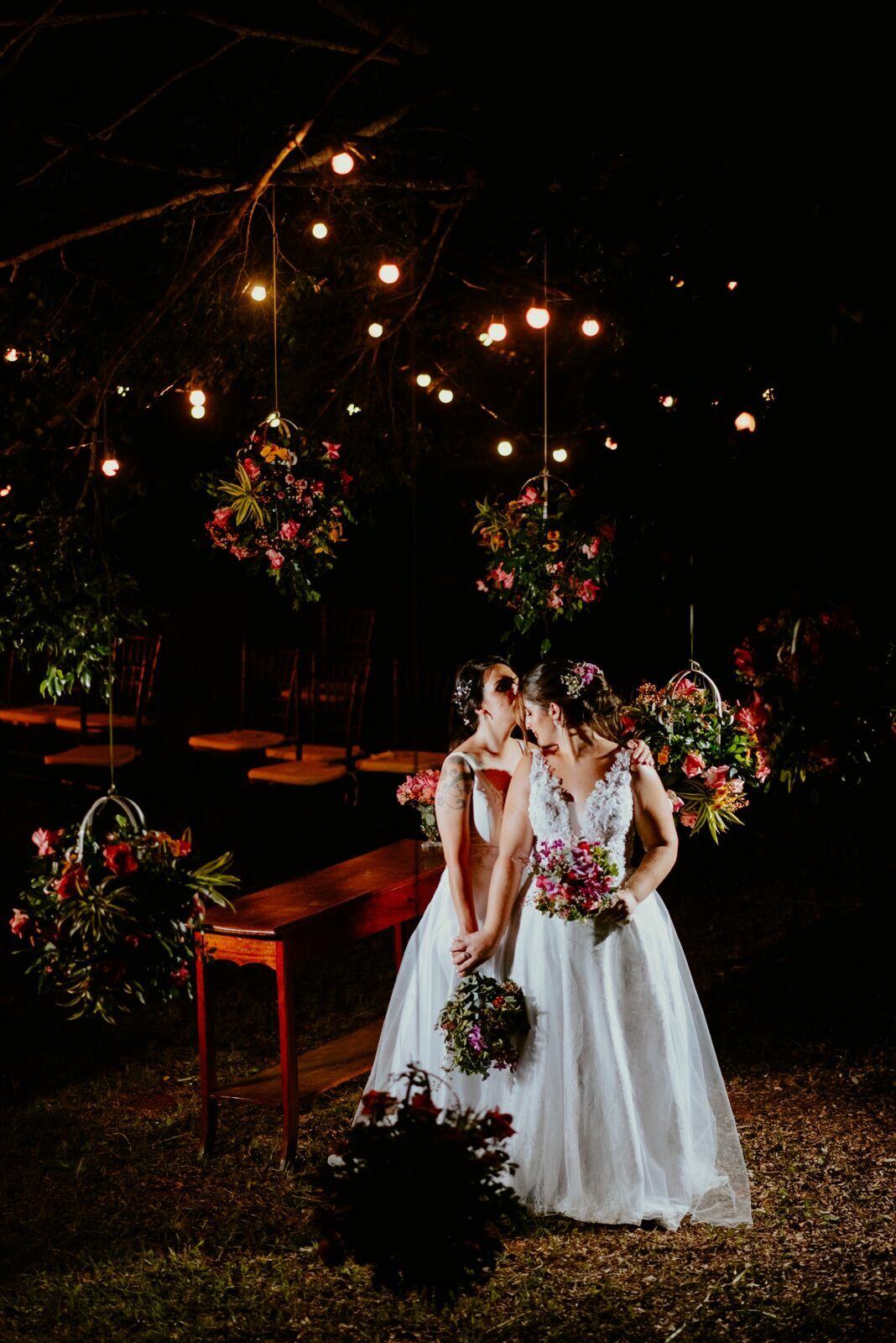 Foto CASAMENTO JANAINA E LARISSA | BUFFET CASTELO DE DIAMANTES | RIO CLARO - SP - Imagem 138