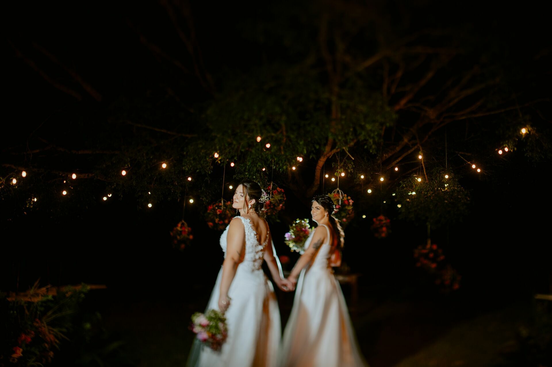 Foto CASAMENTO JANAINA E LARISSA | BUFFET CASTELO DE DIAMANTES | RIO CLARO - SP - Imagem 127