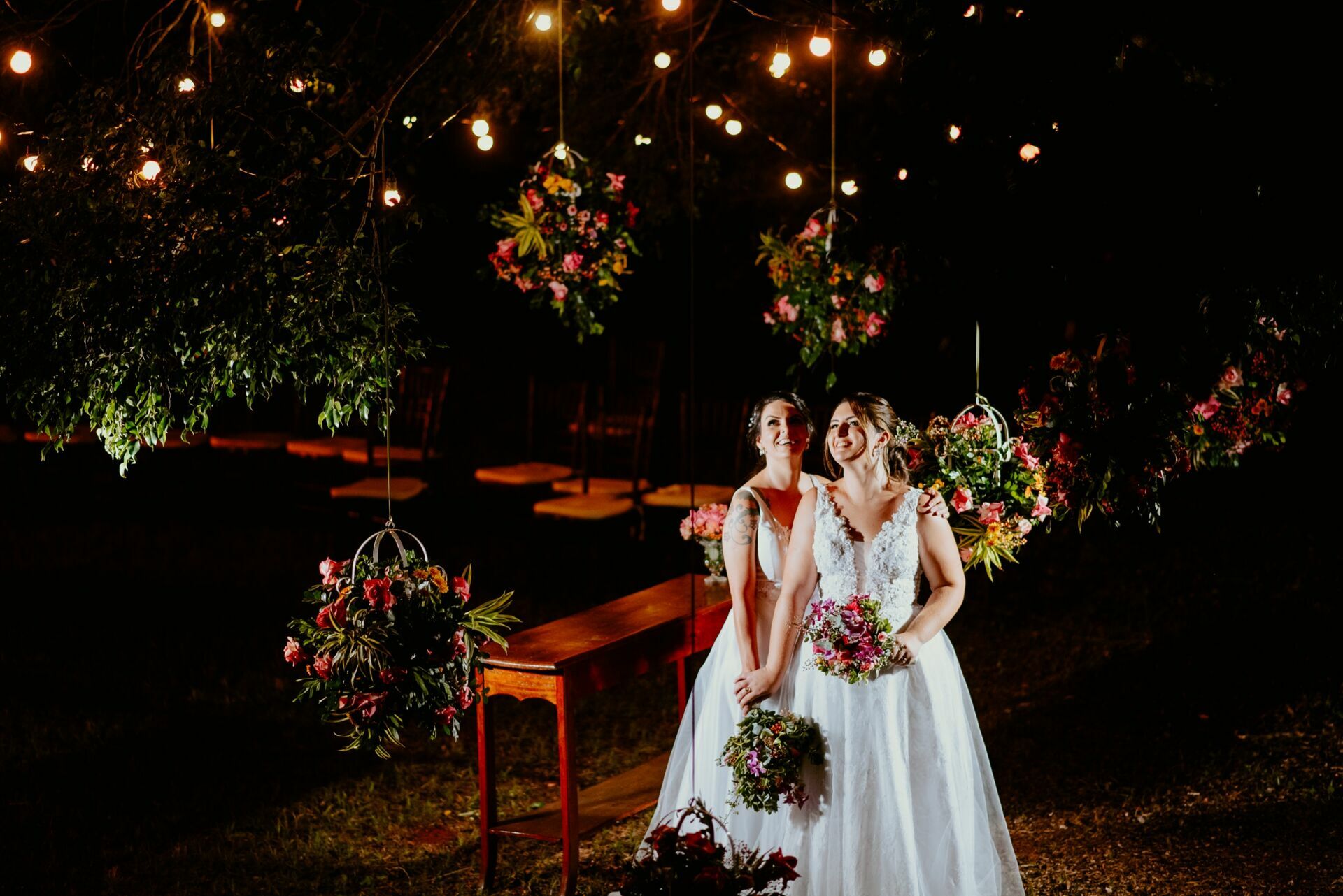 Foto CASAMENTO JANAINA E LARISSA | BUFFET CASTELO DE DIAMANTES | RIO CLARO - SP - Imagem 139