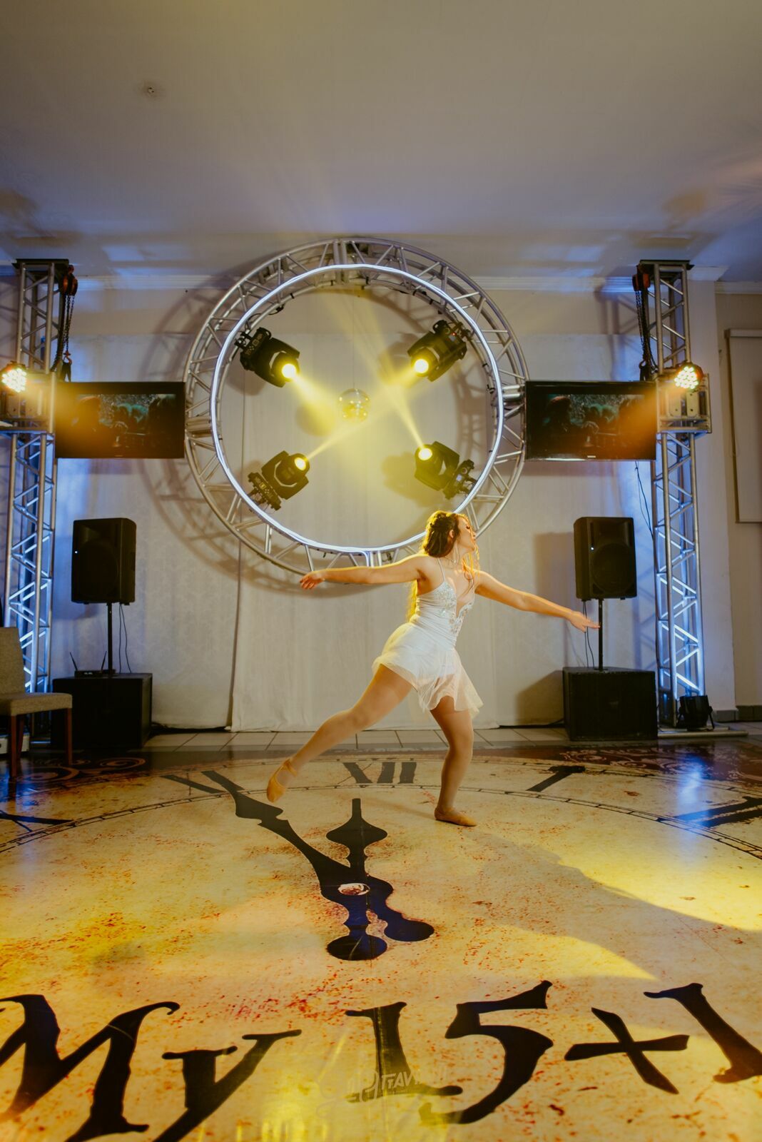 Foto DEBUTANTE  MYRELLA | BUFFET NASCIMENTO | RIO CLARO - SP - Imagem 177