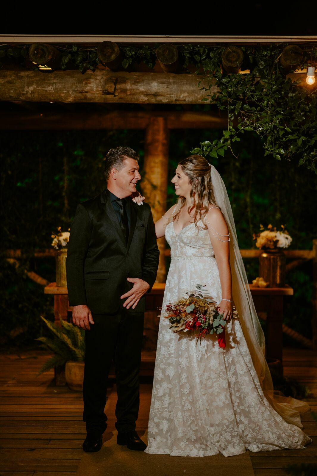 Foto CASAMENTO LARI E JOÃO | PARAISO EVENTOS | SANTA GERTRUDES - SP - Imagem 100