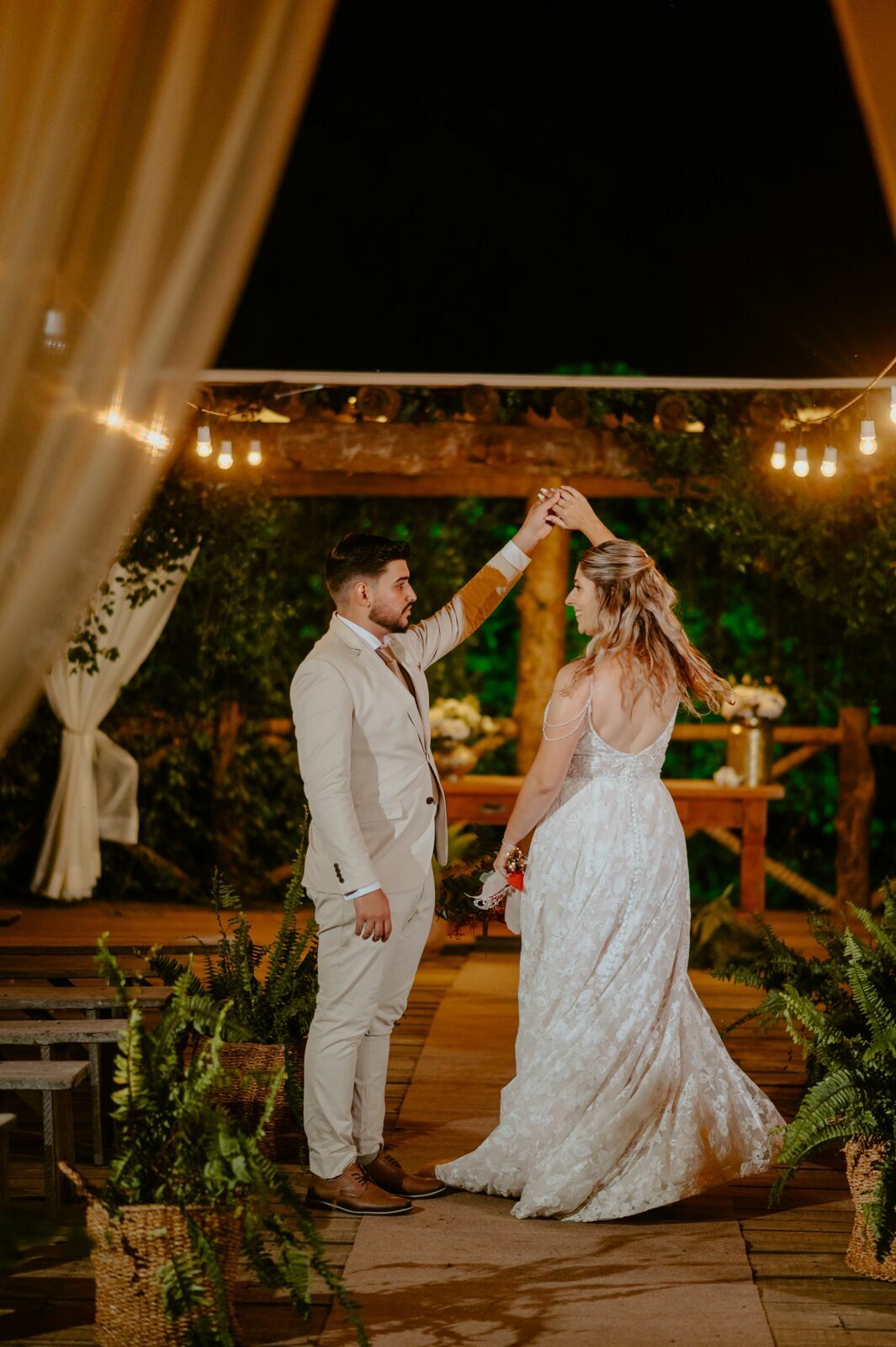 Foto CASAMENTO LARI E JOÃO | PARAISO EVENTOS | SANTA GERTRUDES - SP - Imagem 119